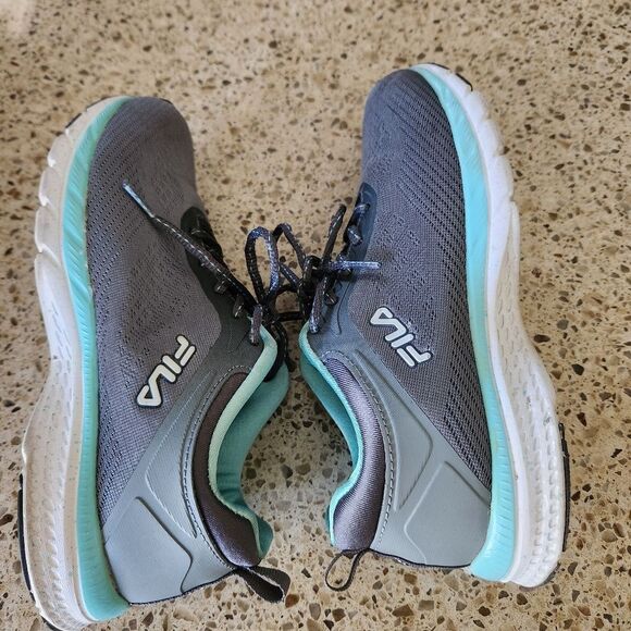 Fila Womens Gray and Turqoise Sneakers with Breathable Mesh Size 7 - Picture 8 of 9